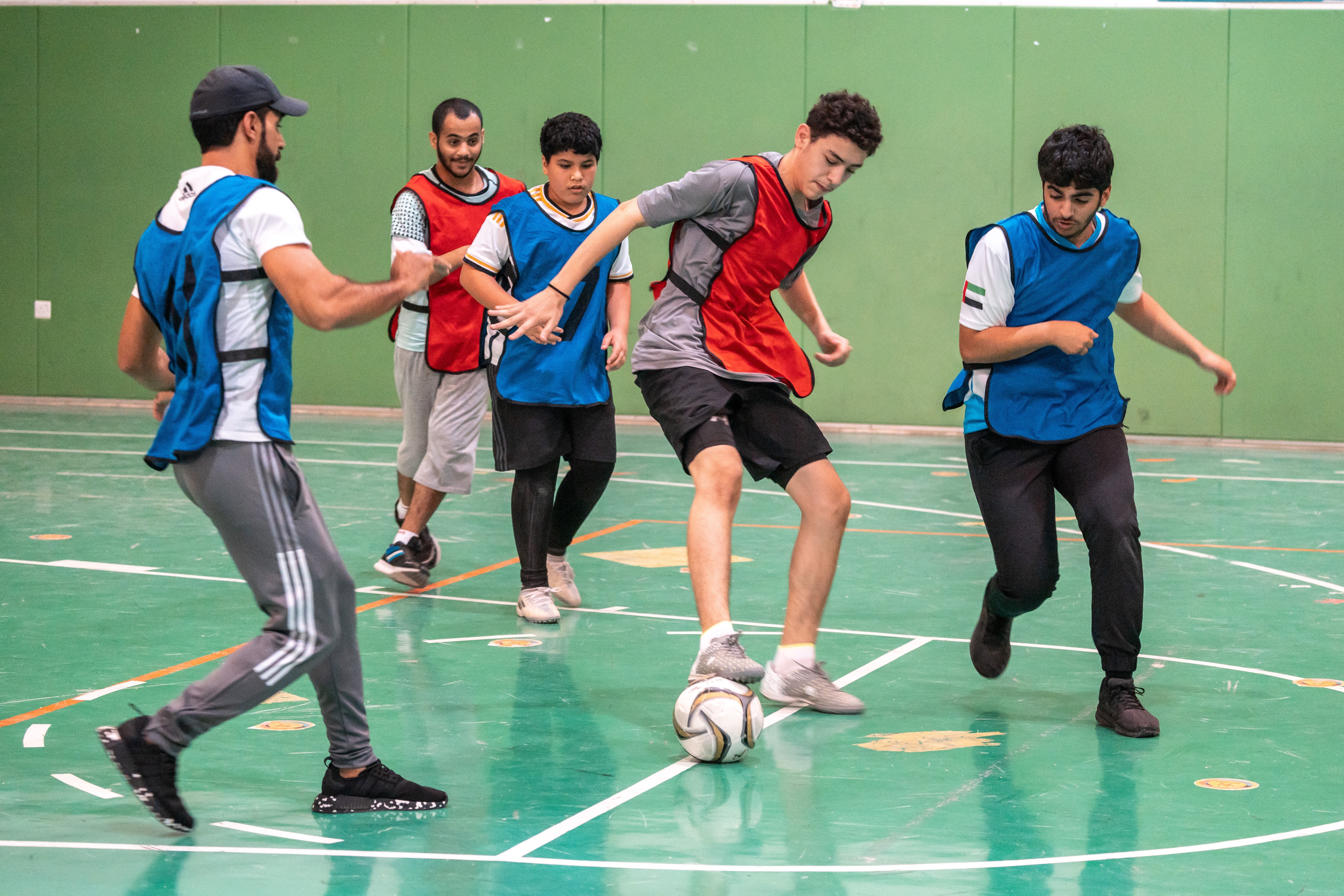 مؤسسة المباركة تختتم معسكرها الصيفي لطلبة برنامج المغاوير