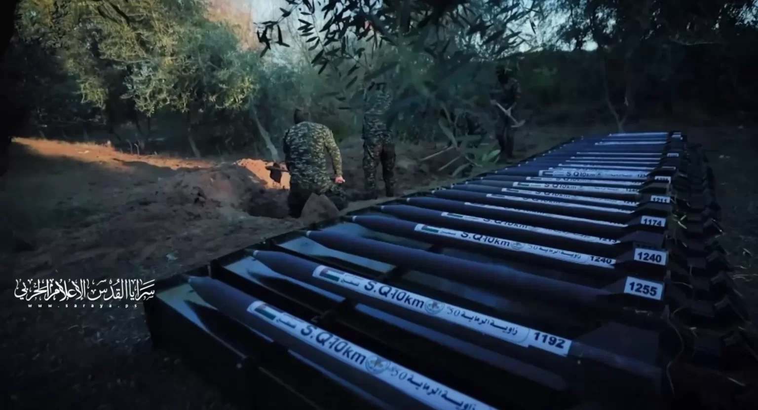 من الأحراش.. سرايا القدس توثق كواليس استهداف مواقع إسرائيلية برشقات صاروخية مكثفة  وطن