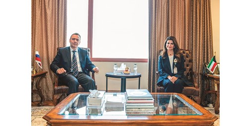 مدير عام كونا بحثت مع سفير روسيا الاتحادية تعزيز التعاون الإعلامي المشترك