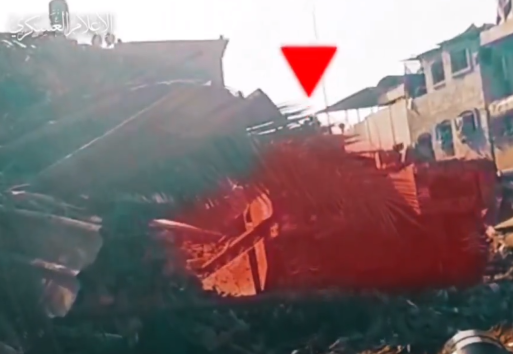 “ولا جبان طلع”.. مقاتل قسامي يوثق رعب جنود الاحتلال أثناء استهدافهم (فيديو) وطن