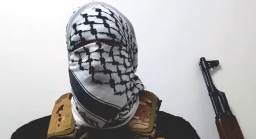 “كتائب الفاروق” تُحذر الجيش المصري في سيناء وتزعم قتل جنود إسرائيليين وطن