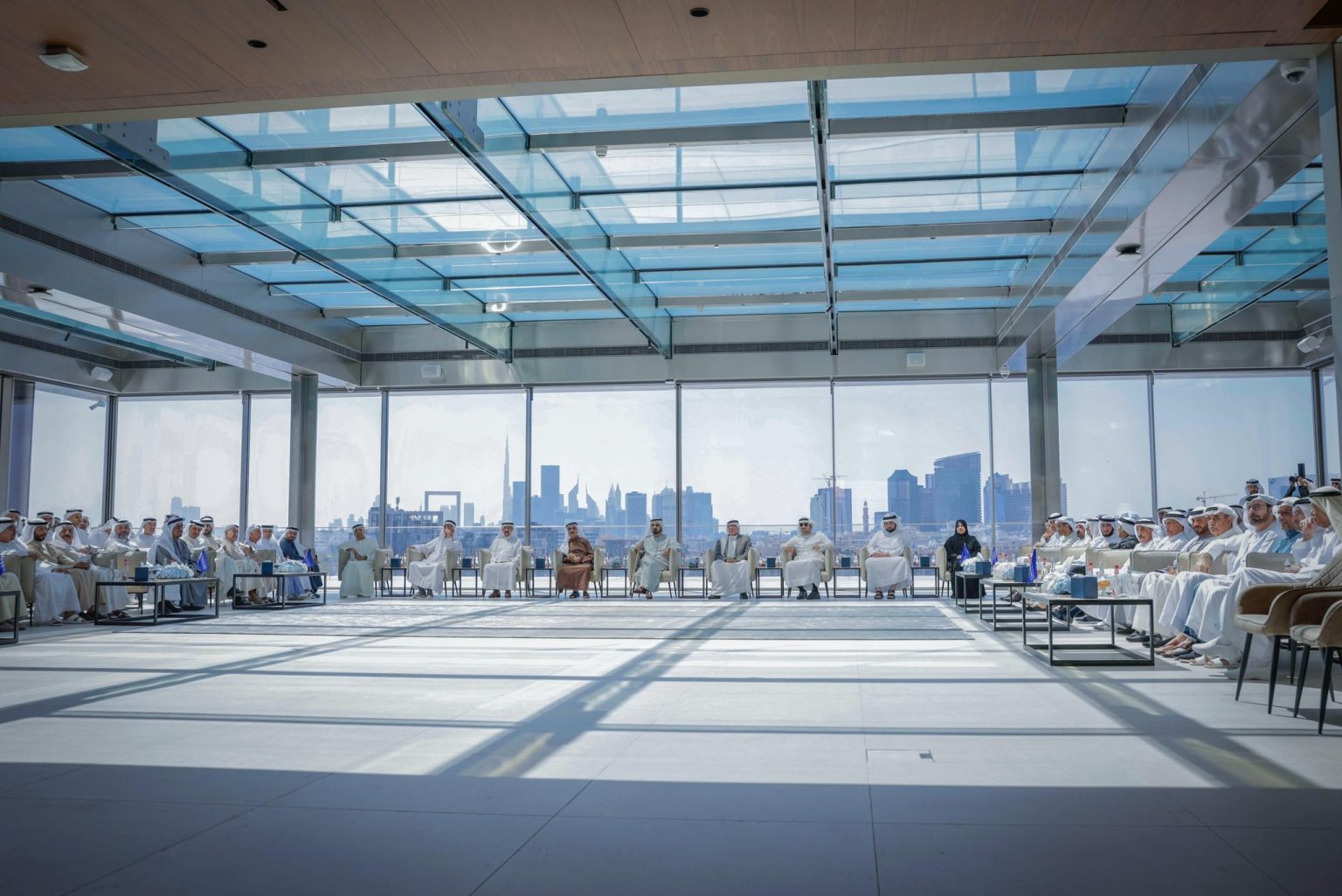 محمد بن راشد يشهد احتفالية ” الإمارات دبي الوطني” بمرور 60 عاماً على تأسيسه