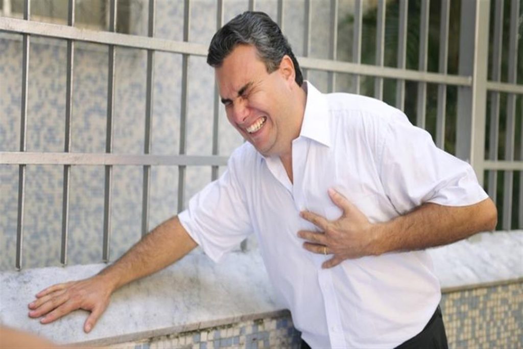 لماذا تختلف أعراض الأزمة القلبية لدى النساء عن الرجال؟