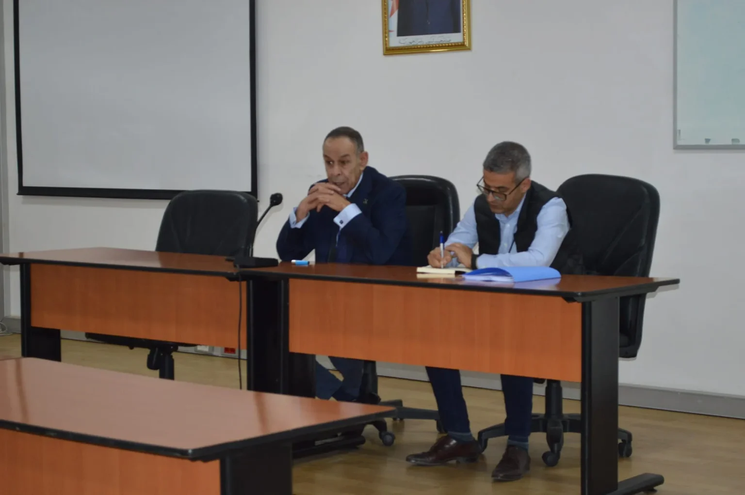 مطار الجزائر: مديوني يطالب بخفض الأسعار