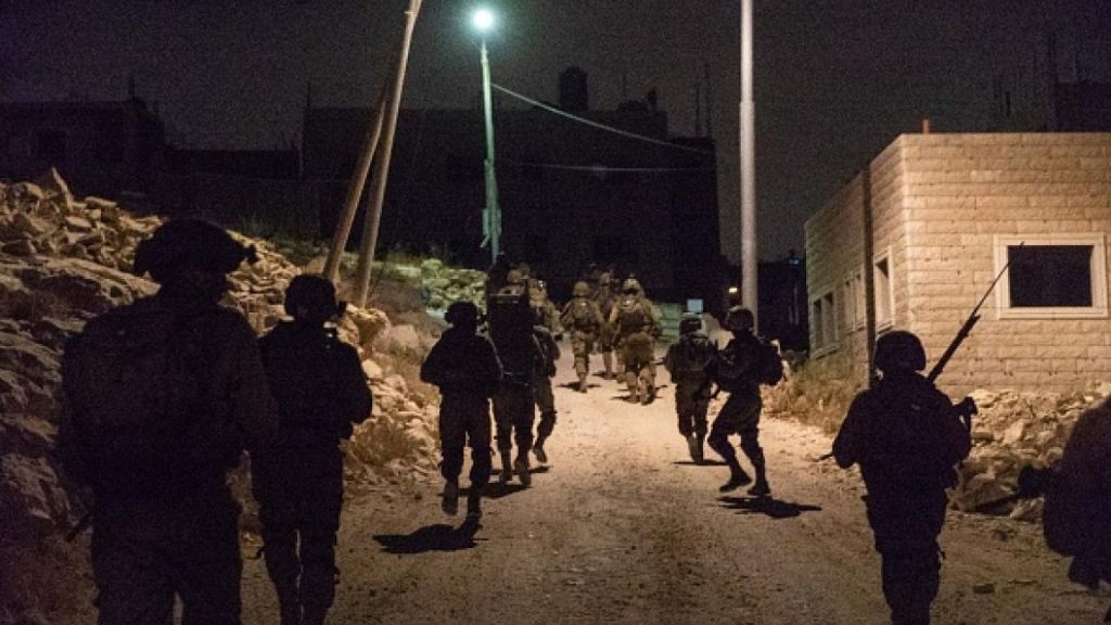 مقاومون يعلنون عن استهداف مركبة يستقلها جنود إسرائيليون قرب طولكرم