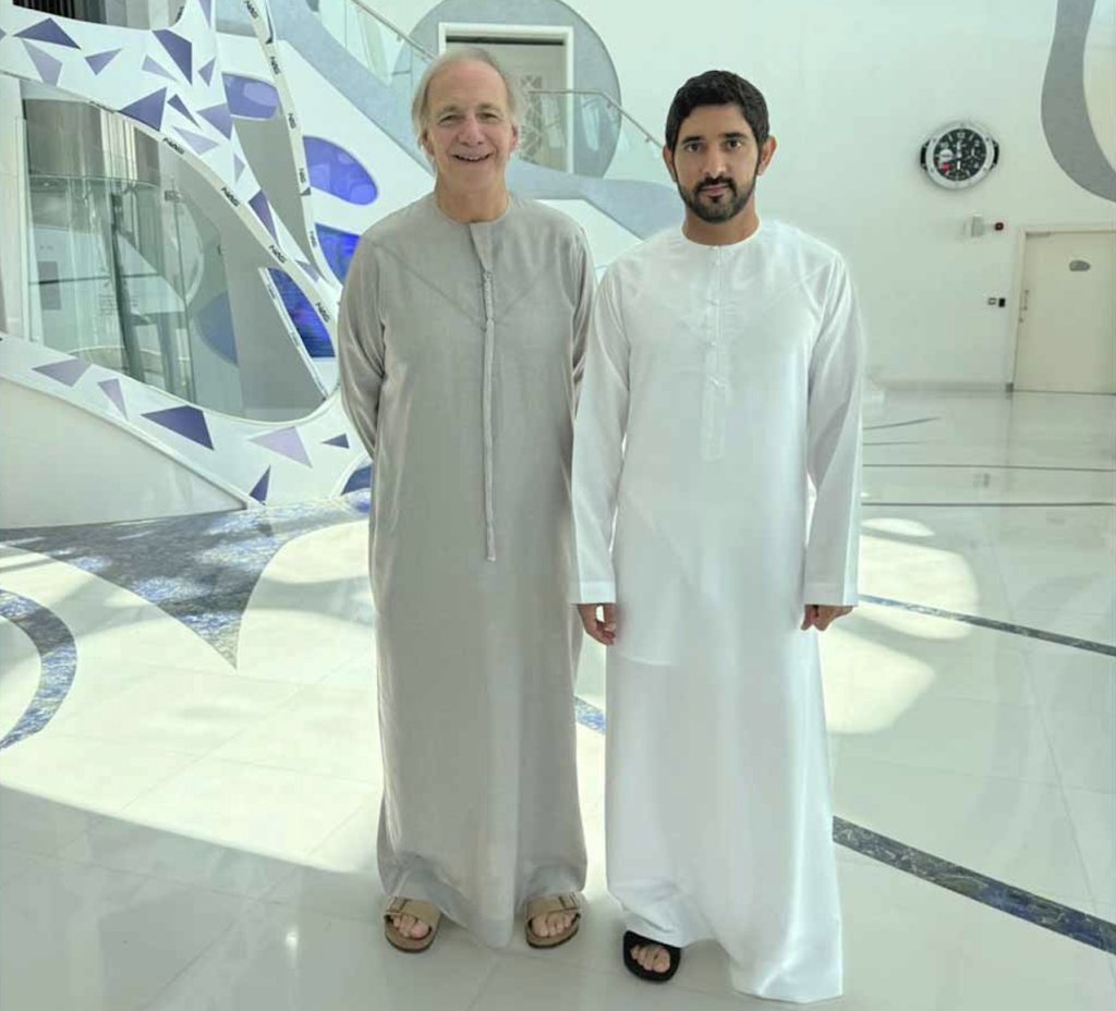 مناقشة الأفكار والأحلام الكبيرة مع راي داليو