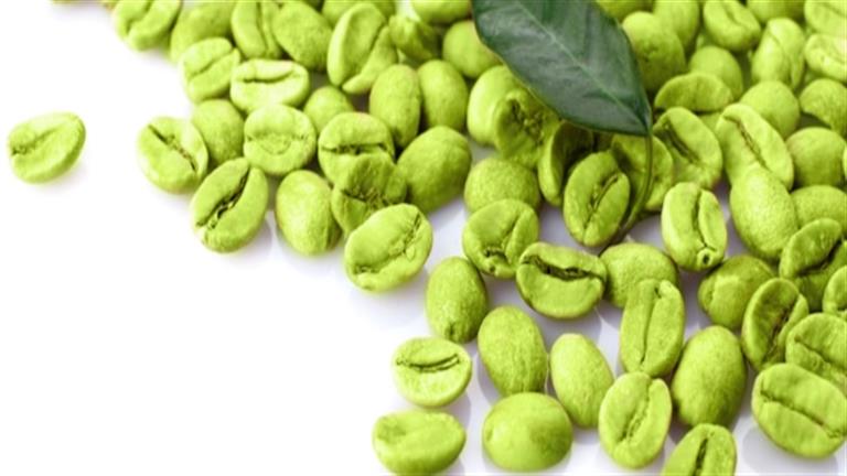 “هلوسة وتشنجات”.. أستاذ صيدلة يوضح مخاطر تناول بن القهوة الأخضر لهذه الحالات