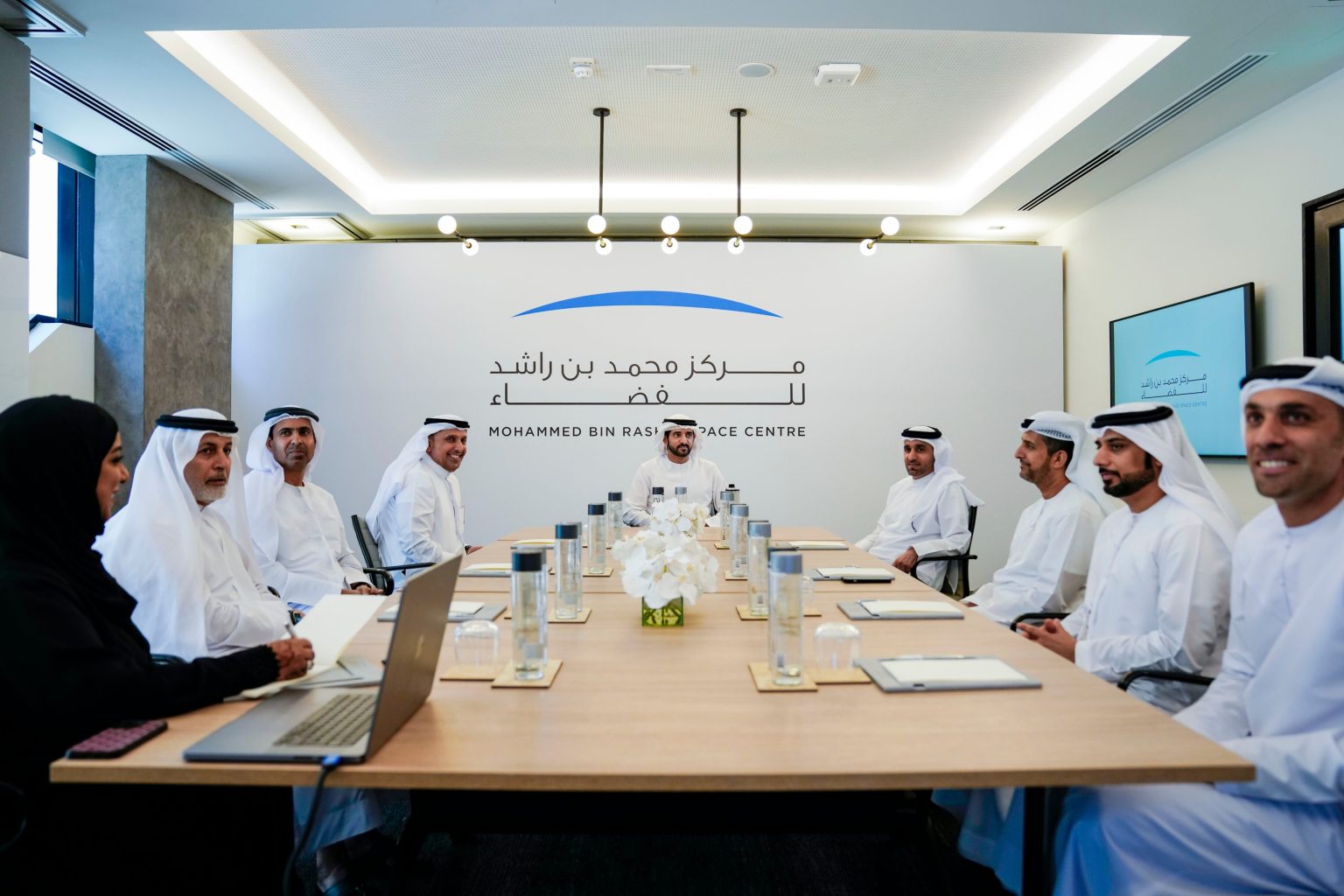 حمدان بن محمد يترأس اجتماع مجلس إدارة مركز محمد بن راشد للفضاء