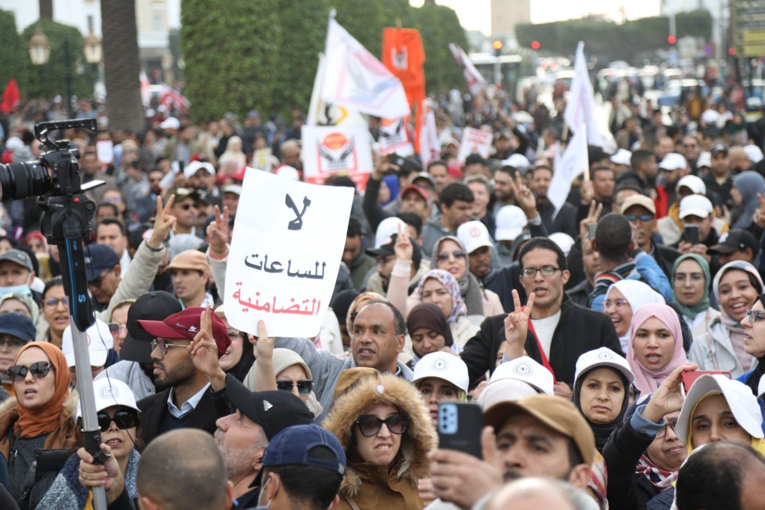 نواب بالبرلمان يرفضون “الانتقام” من أساتذة التدريس وبنموسى يدافع عن حرمة المؤسسات