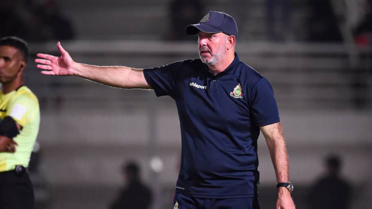 فضلت الخيار الأجنبي.. إدارة الجيش الملكي تبدأ مسيرة تعويض المدرب التونسي