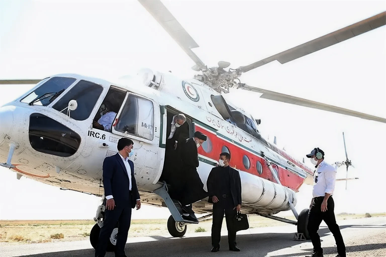 حكومة إيران تنعي رئيس البلاد ووزير الخارجية بعد العثور على حطام الطائرة