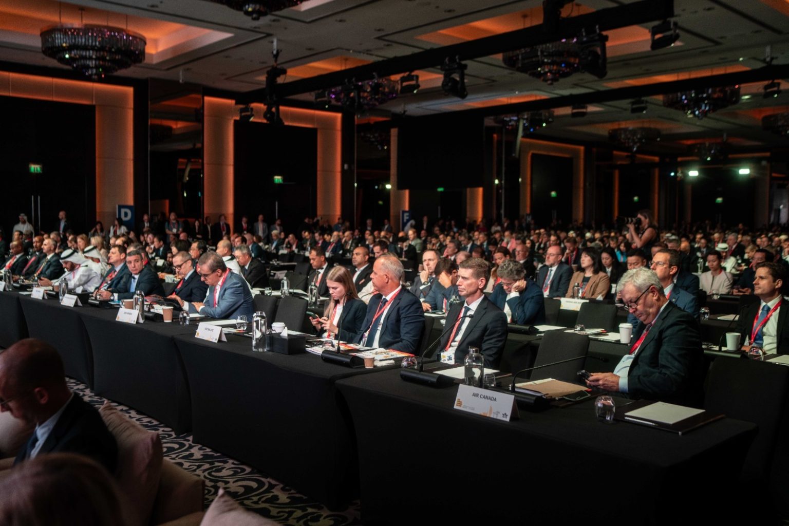 “أياتا” رقم قياسي.. 5 مليارات شخص سيسافرون على 39 مليون رحلة العام الجاري