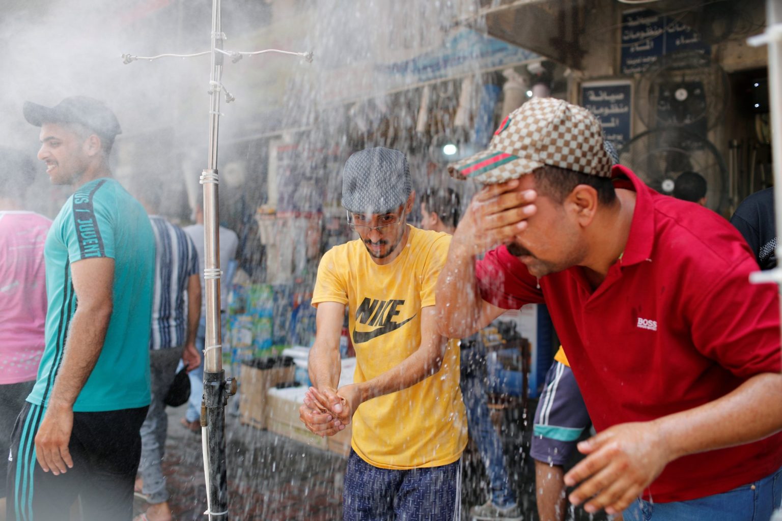 حرارة قد تتجاوز الـ50 درجة.. إرشادات حكومية عراقية استعدادا لموجات الحر