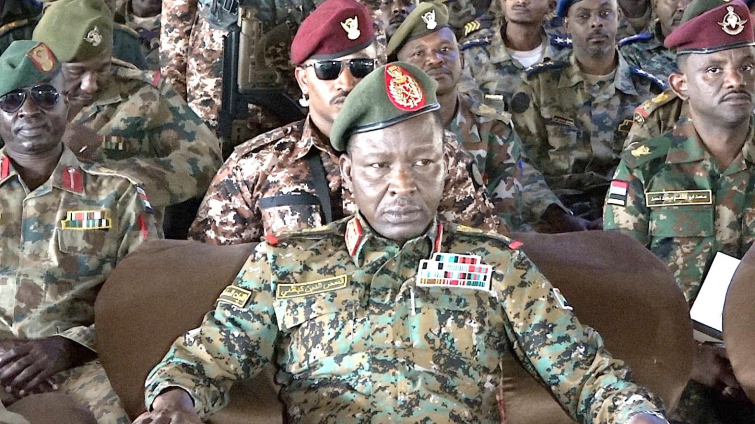 تسريب يكشف تورط “كباشي” في تهديد السفير السعودي بسبب دعمه لـ”الاطارئ”