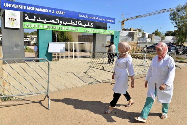 مرسوم يمنح الأساتذة الباحثين في الطب أقدمية اعتبارية مدتها تسع سنوات