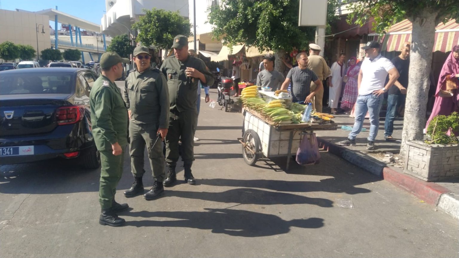 سلطات طنجة تشن حملة لتحرير الملك العمومي