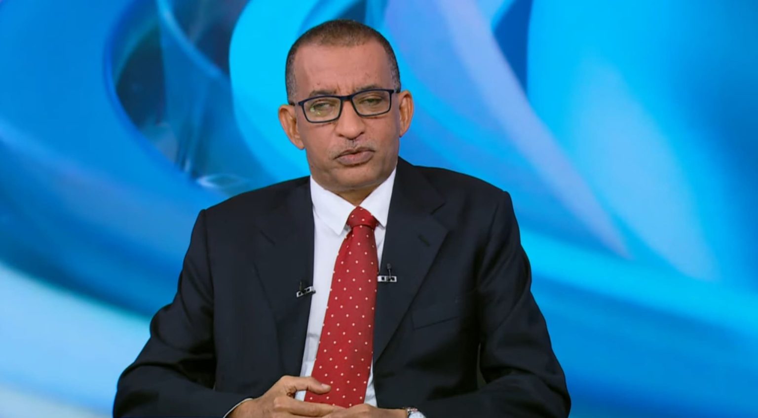 مناقشة مع عبد العزيز بركة ساكن