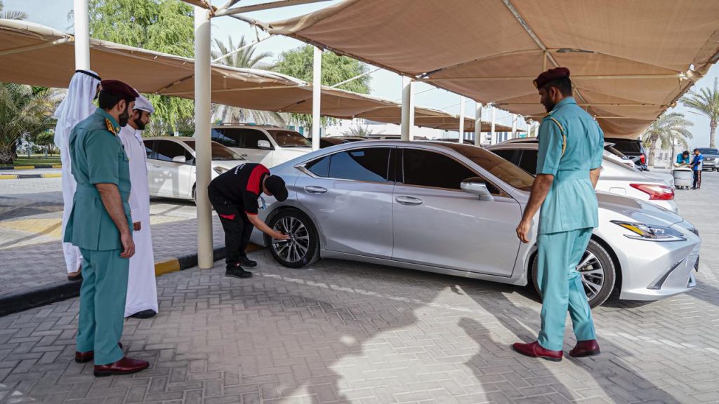 شرطة عجمان تطلق حملة مجانية لفحص الإطارات
