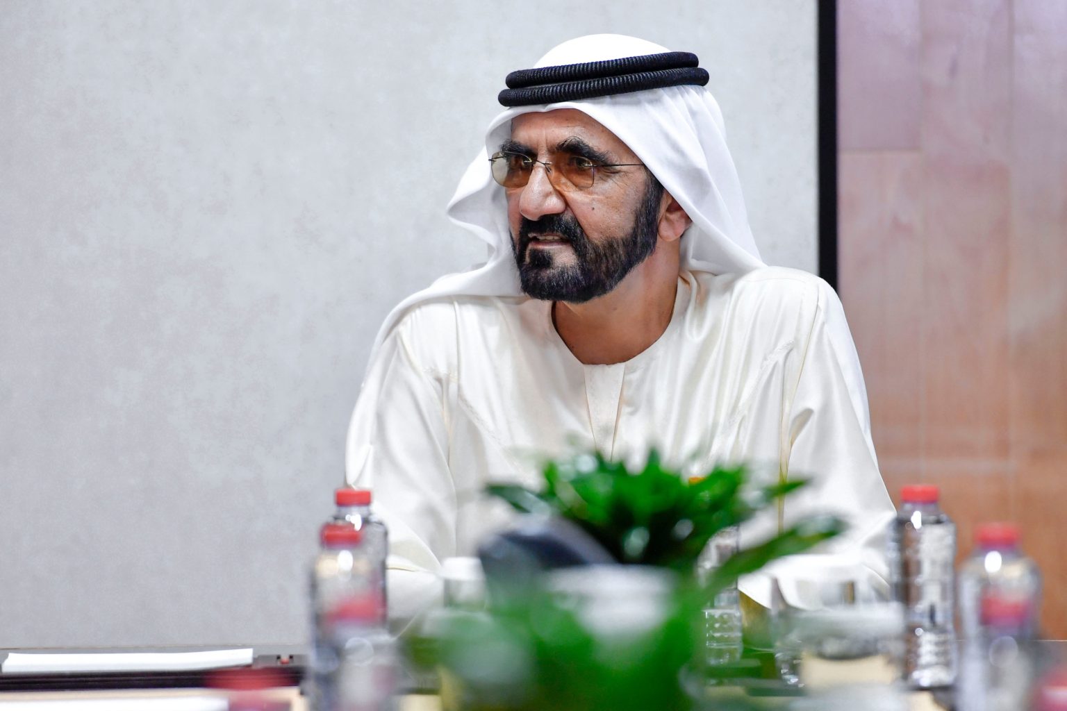 مسيرة الإنجازات الاقتصادية بقيادة أخي محمد بن زايد تتواصل وتجارتنا الخارجية حققت رقماً تاريخياً جديداً