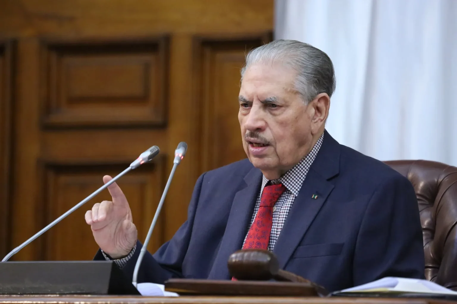 الجزائر مستهدفة بسبب تمسكها بمبادئها الثورية