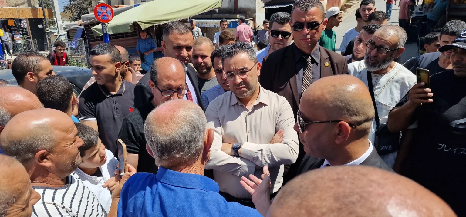 أوشيش يستمع لانشغالات مواطني ولاية جيجل