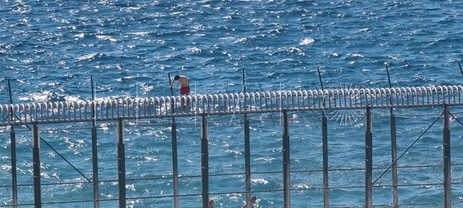 هيئات بالفنيدق ترفض “تسييج المدينة” وتطالب بحلول اقتصادية جذرية لوقف نزيف الهجرة السرية