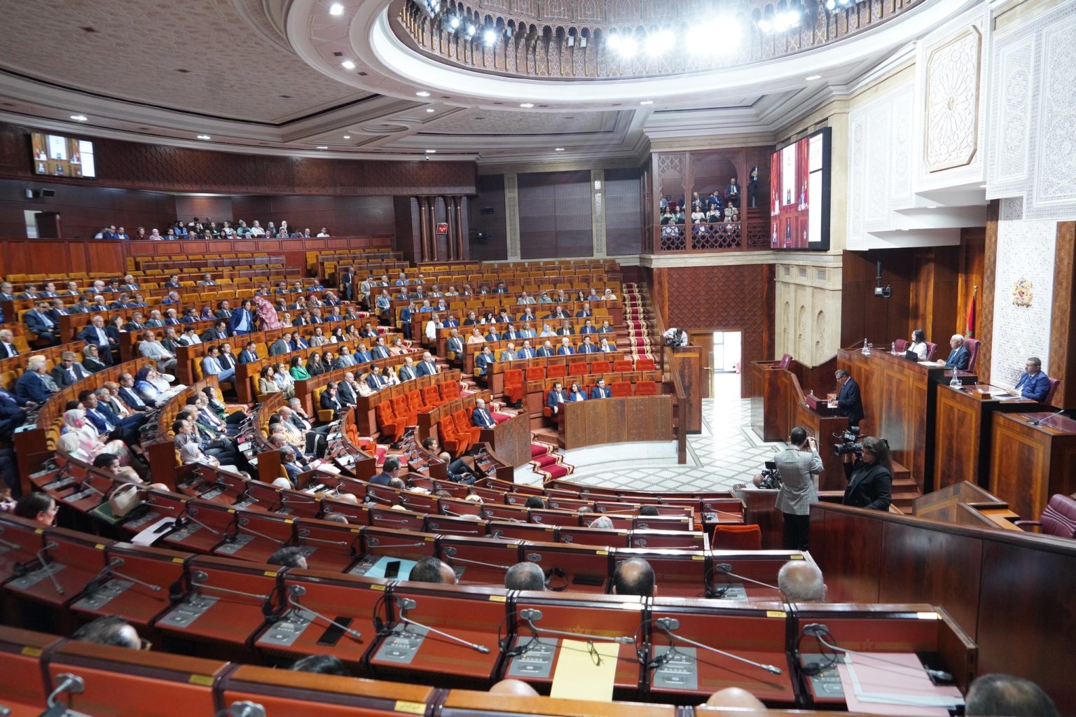 من يجهل القانون مكانه ليس هنا