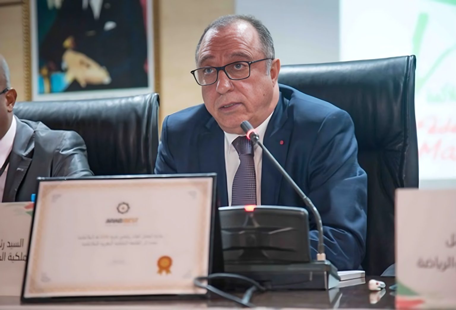 22 عاما من اللكم في الهواء.. هل تنهي أولمبياد باريس عهد بلحاج على رأس الملاكمة المغربية؟