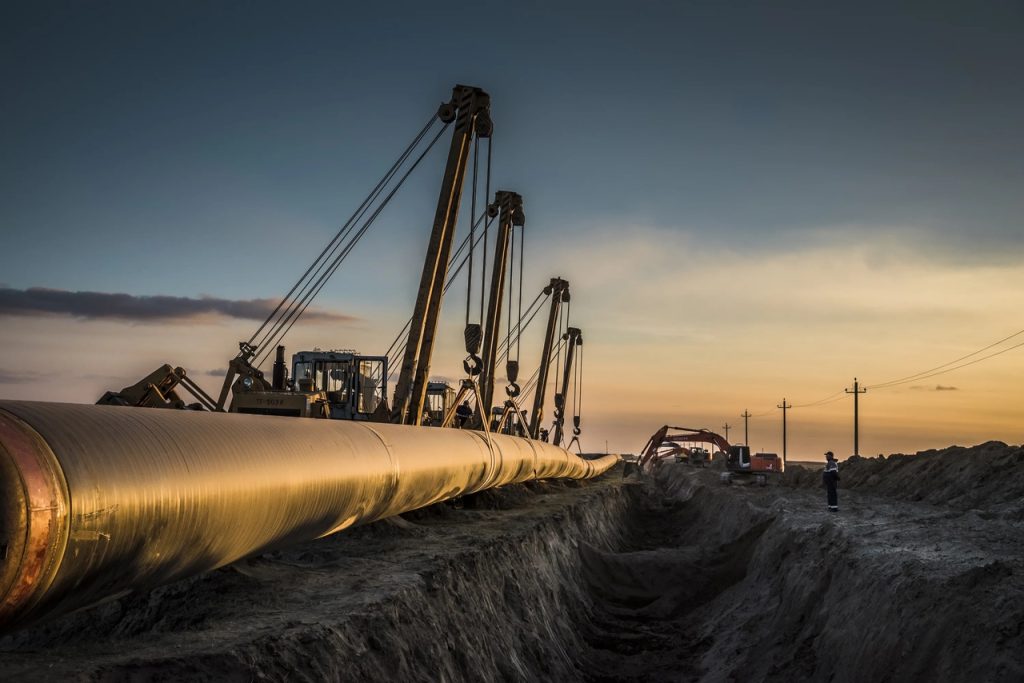 شركتان يونانية وبريطانية تكشفان تطورات جديدة حول الغاز المغربي