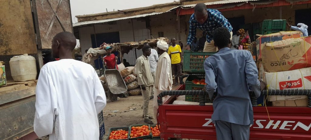 تفاقم معاناة المواطنين بمدن دارفور بسبب غلاء الأسعار وانعدام السيولة