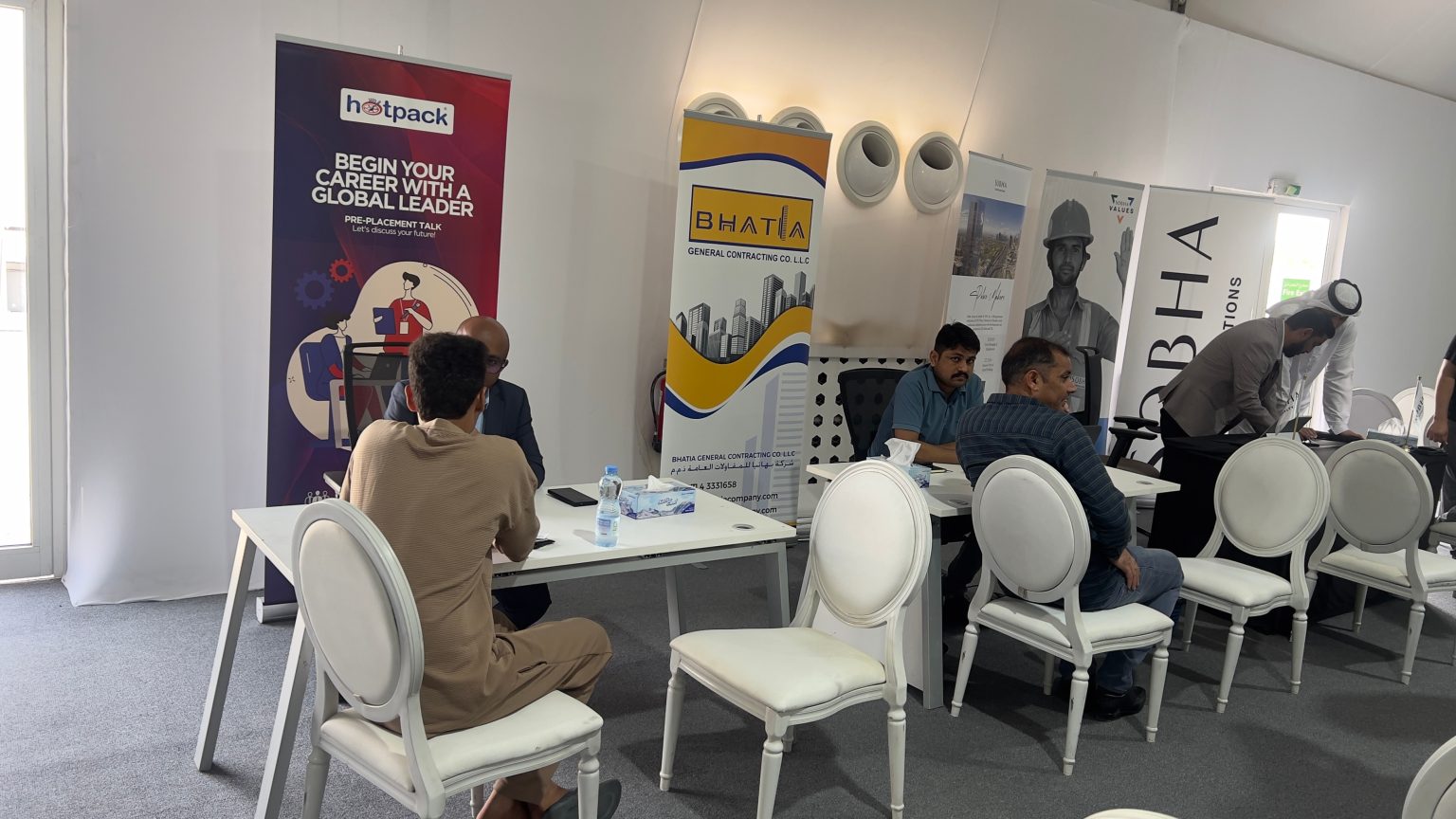 10 منصات لتوظيف مخالفي الإقامة الراغبين في الحصول على فرص عمل والبقاء بدبي