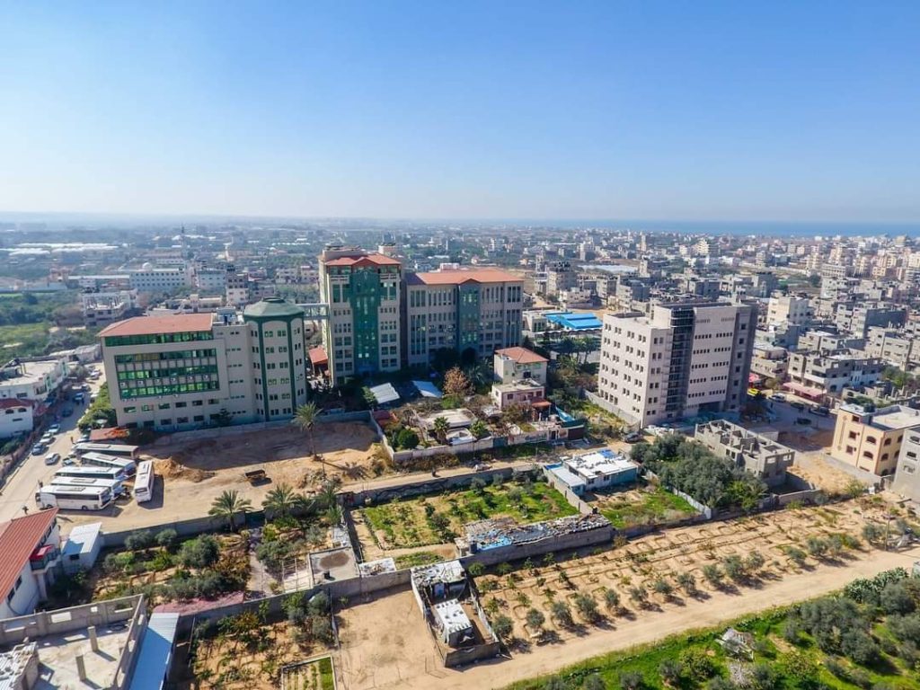 جيش الاحتلال ينسف مجموعة من المباني الرئيسية للكلية الجامعية للعلوم التطبيقية بغزة