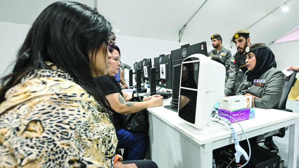 السماح بمغادرة «مخالف الإقامة».. رغم انتهاء التصريح