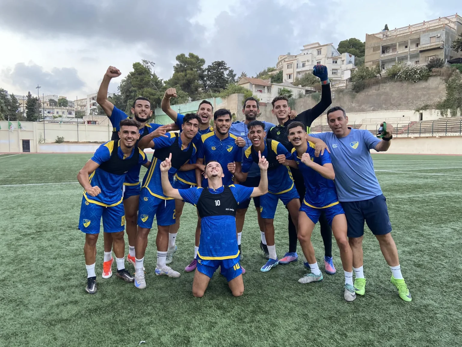 بداية موفقة لنادي بارادو