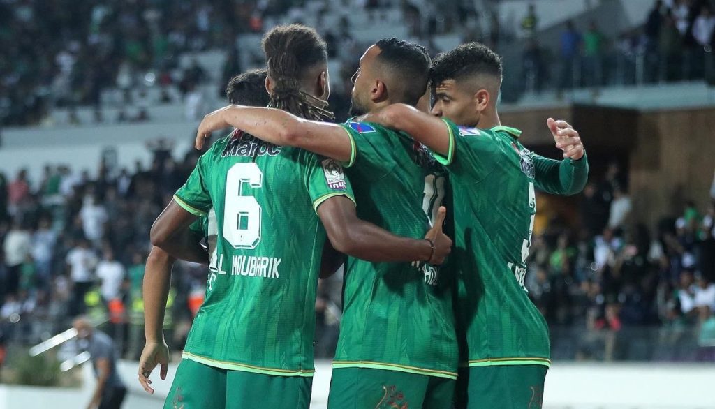 الرجاء ينجح في رفع المنع عن انتداباته والعصبة الاحترافية توافق على تأهيل لاعبيه الجدد