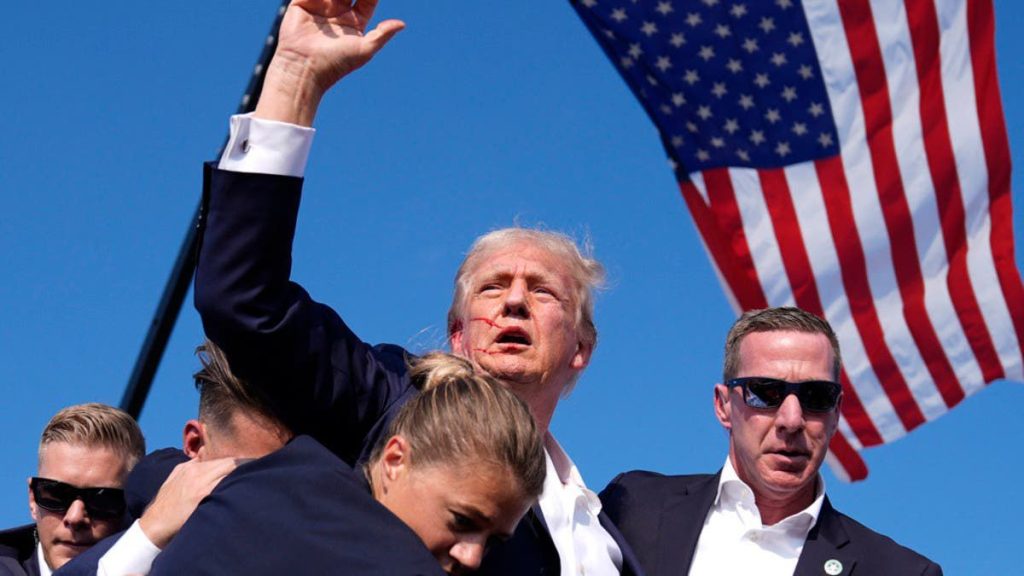 الرئيس السابق آمن