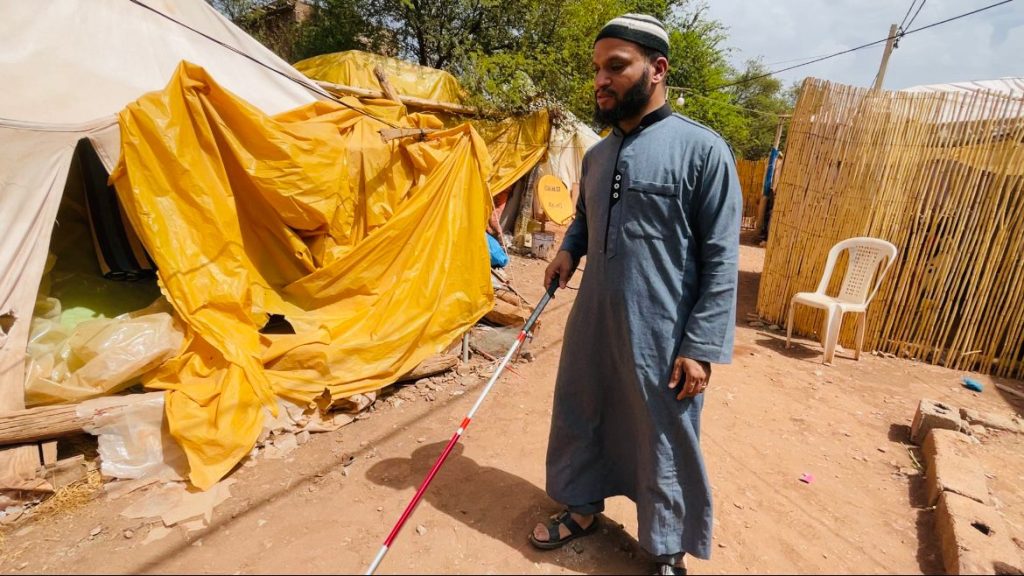 فقد 8 أفراد من أسرته.. الزلزال يحول حياة كفيف بالحوز إلى جحيم (فيديو)