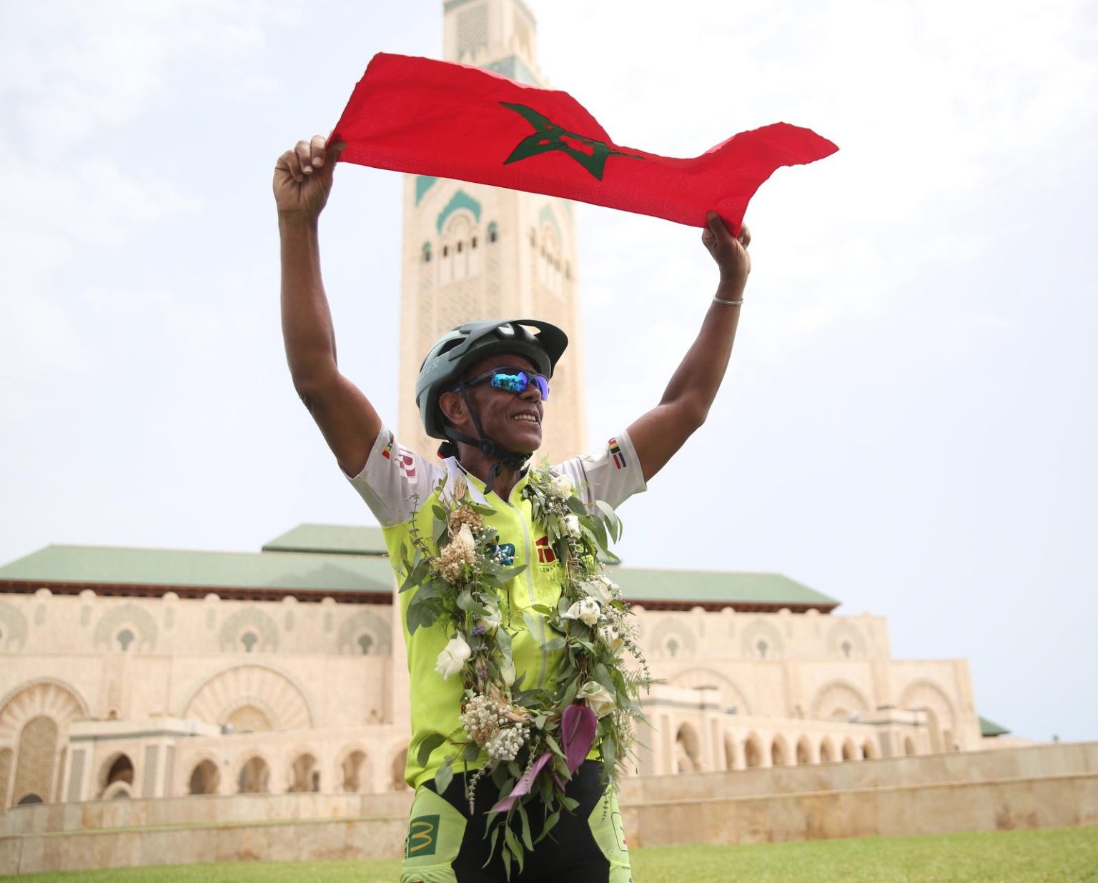 في رحلة استغرقت 7 أشهر .. دراج مغربي يصل الصين قادما من الدار البيضاء