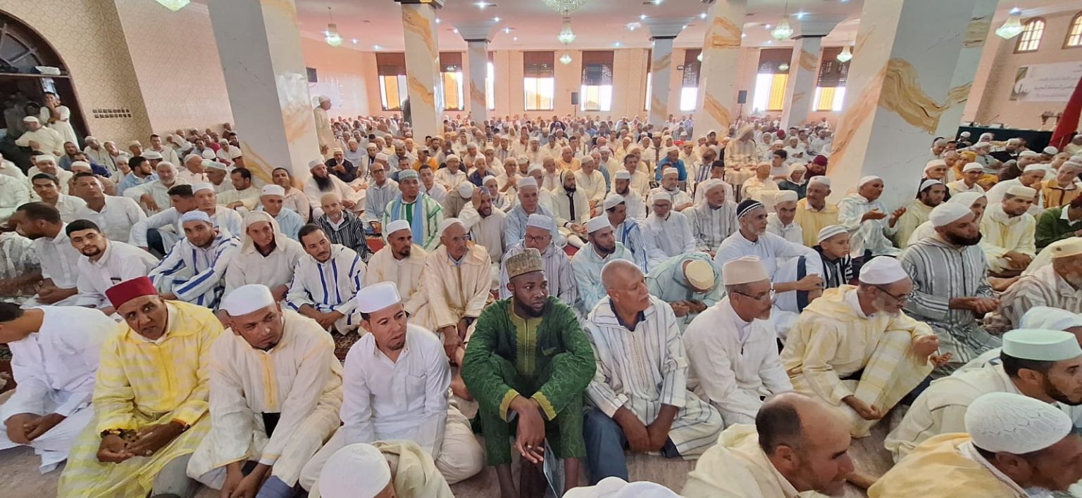 الاحتفال بمولد النبي ليس بدعة بل من صميم التعبير عن حب الرسول (ص)