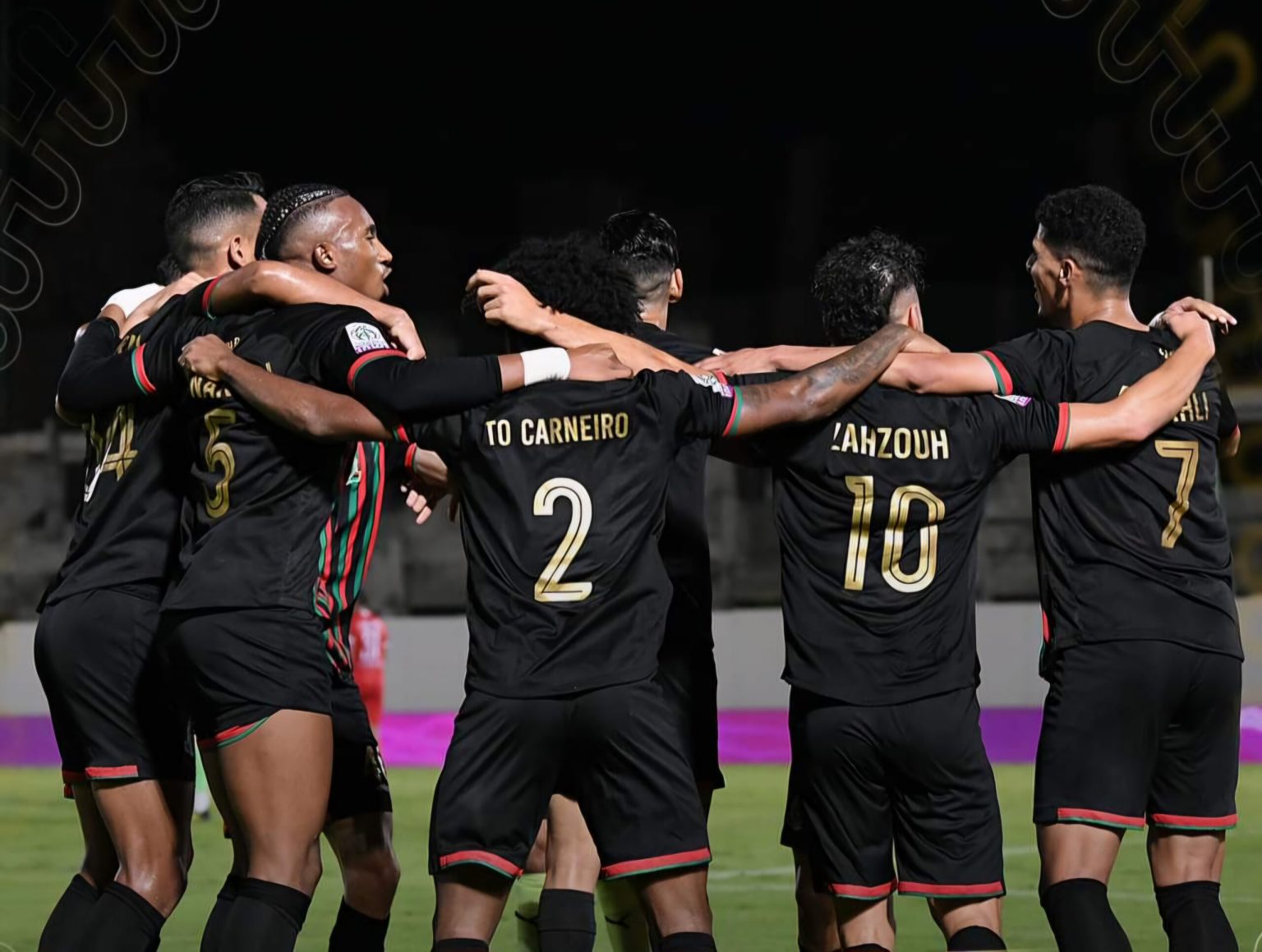 الجيش الملكي يكتسح النادي المكناسي برباعية وينفرد بالصدارة