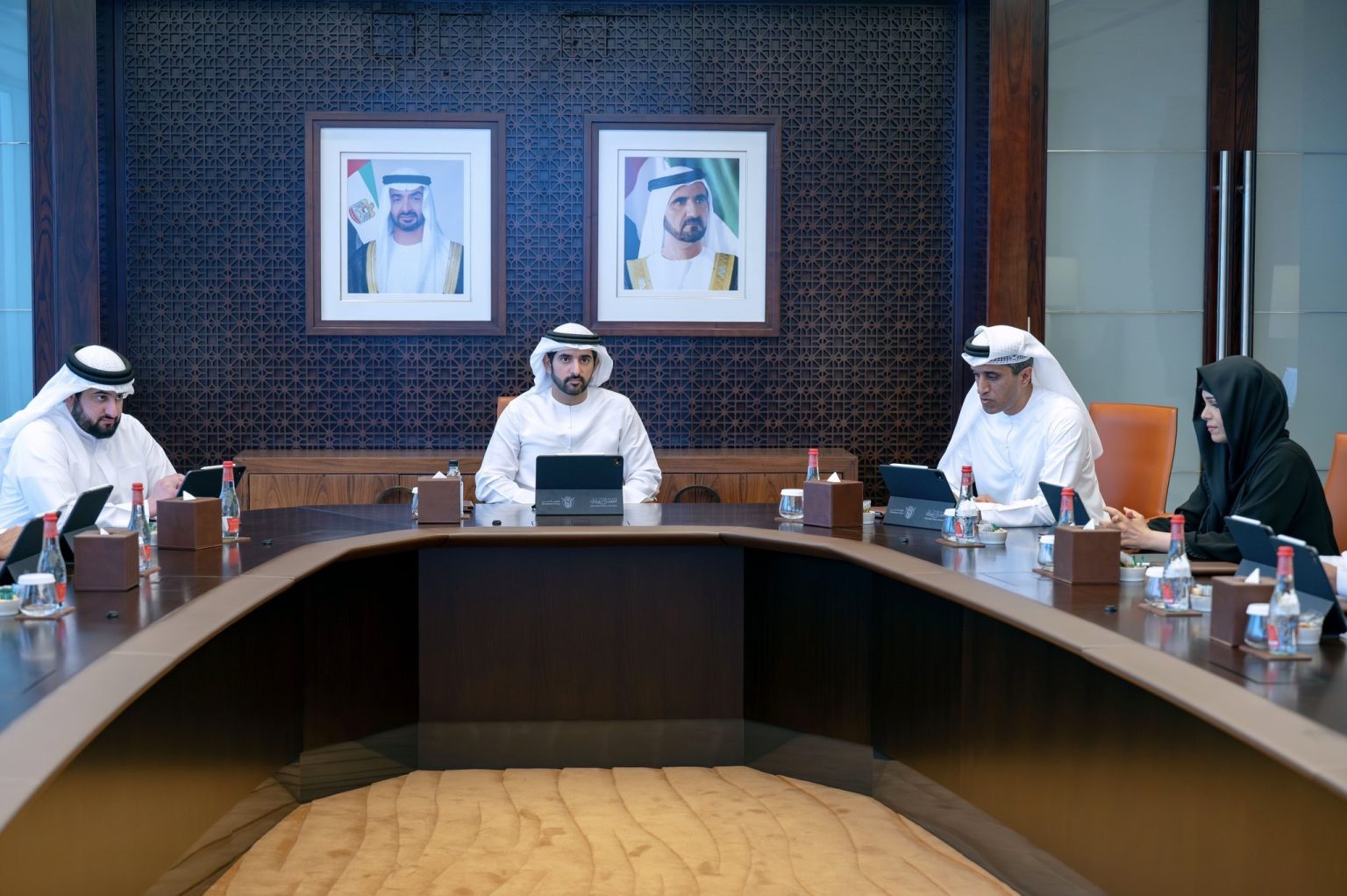 حمدان بن محمد يعتمد استراتيجية شاملة لدفع مسيرة التعليم في دبي بحلول 2033