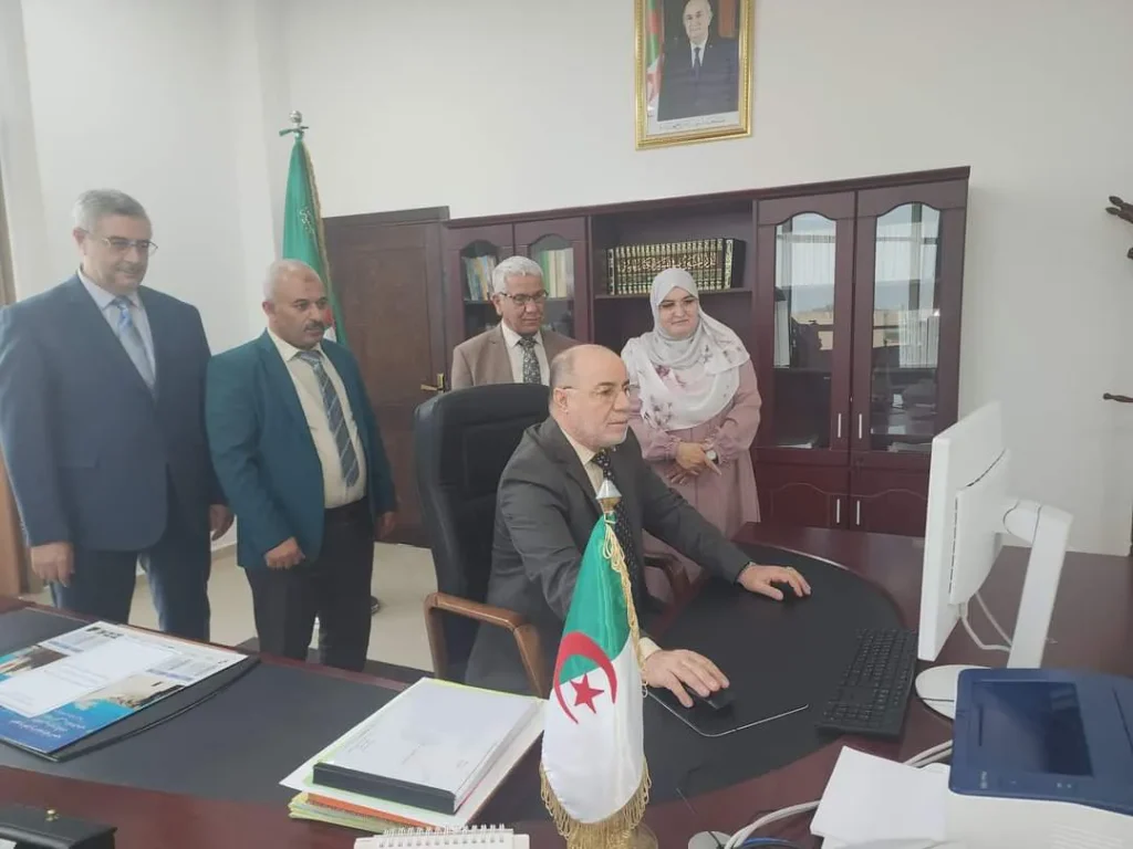 وزير الشؤون الدينية يطلق بوابة للخدمات الإلكترونية