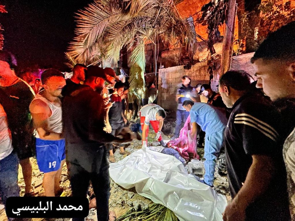 11 شهيدا في غارت للاحتلال على مخيمي النصيرات وجباليا