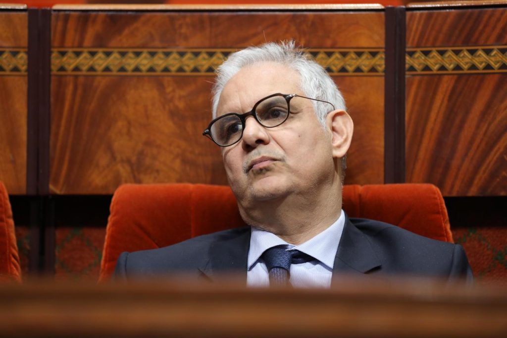 “الحديد الرقيقة” تحرج وزارة التجهيز أمام البرلمان وبركة يستنجد بلغة الأرقام