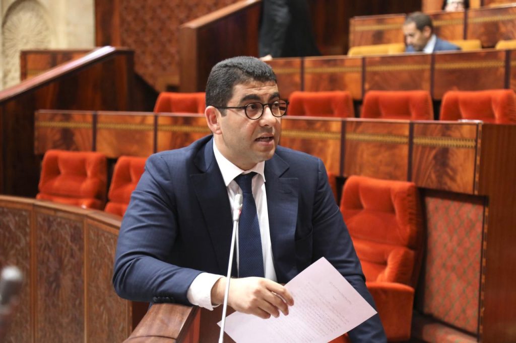 بنسعيد يكشف خطة الحكومة لتجاوز عوائق إدماج الشباب في سوق الشغل