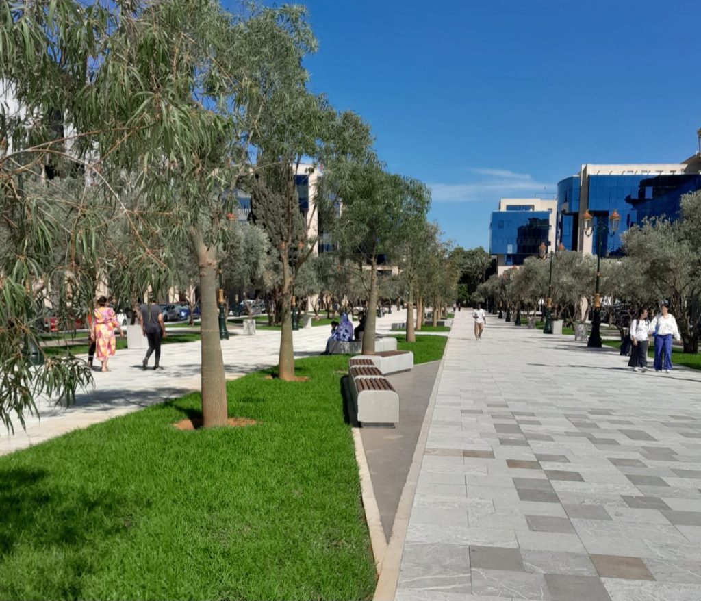 ساحة الرياض تحتاج لحراسة مستمرة