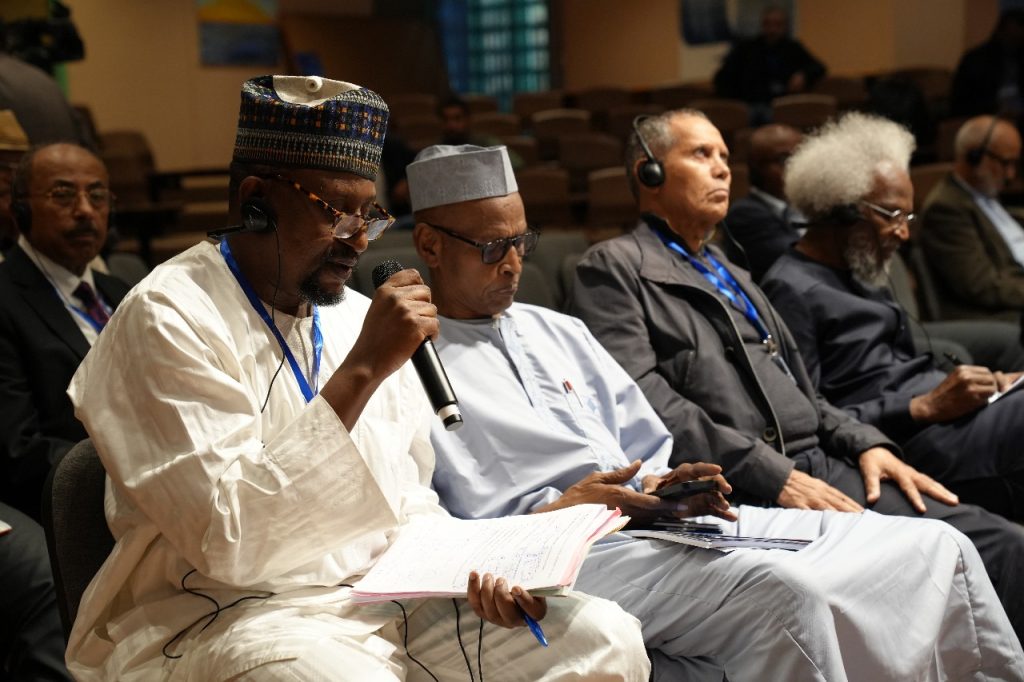 موسم أصيلة.. دبلوماسيون يشخصون أزمة الحدود الأفريقية وعلاقتها بالهيمنة الغربية