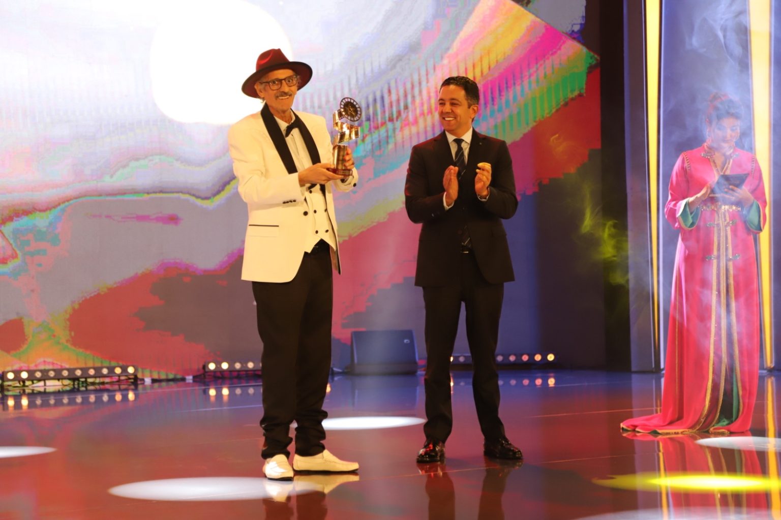 بتكريم الزياني والشوبي.. مهرجان الفيلم الوطني يفتتح فعاليات دورته 24 بطنجة