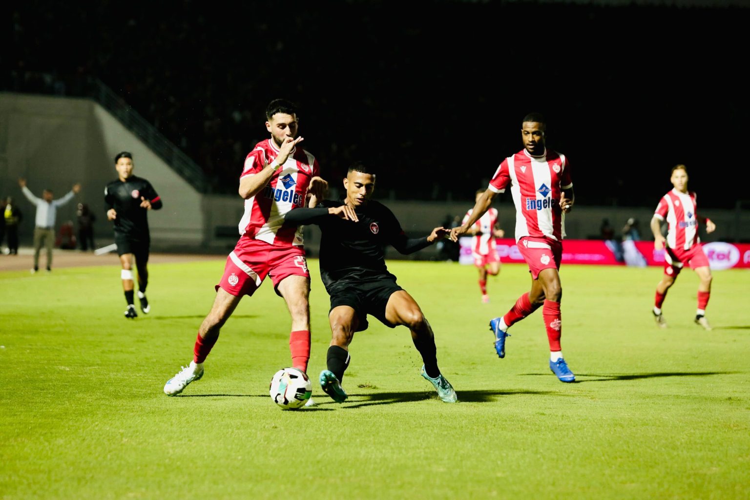 الدوري الاحترافي.. الوداد الرياضي يحقق فوزا صعبا على شباب المحمدية