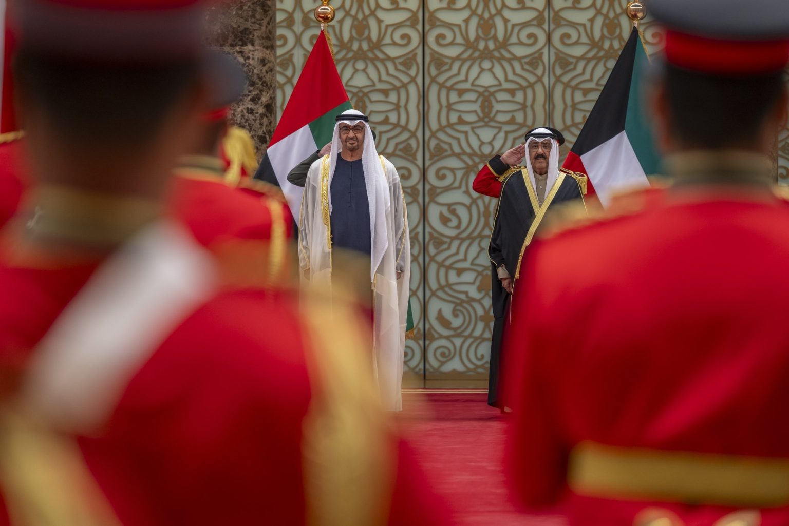 زيارة رئيس الدولة في الصحافة الكويتية: علاقات تتجدد وشراكة تتعمق